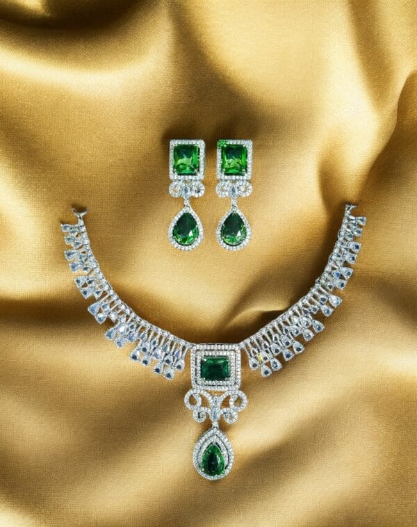 Sparkling Moon Necklace Set