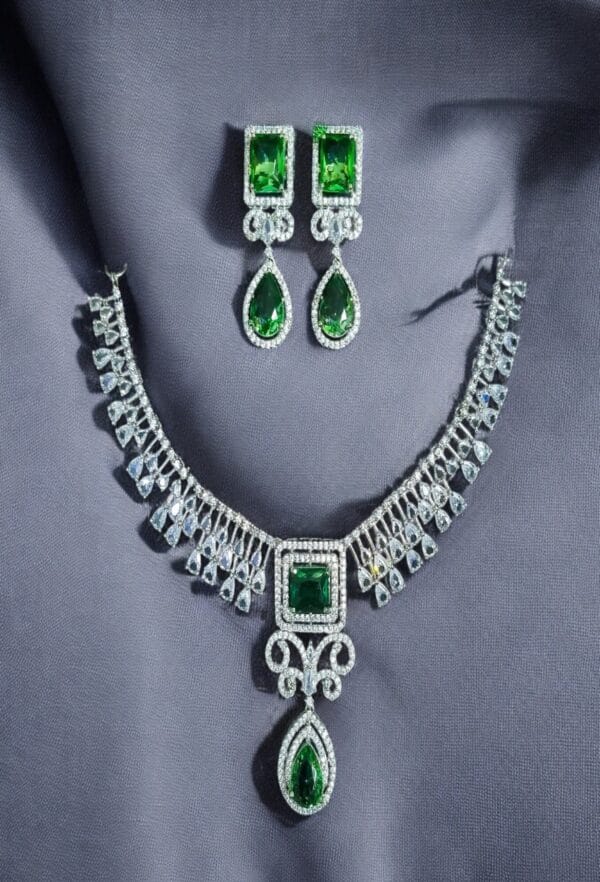 Sparkling Moon Necklace Set