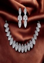 Dazzling Leaf Necklace Set