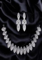 Dazzling Leaf Necklace Set