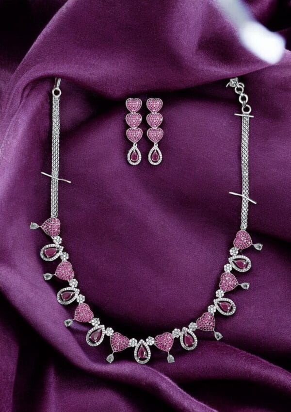 Heart Shape Necklace Set
