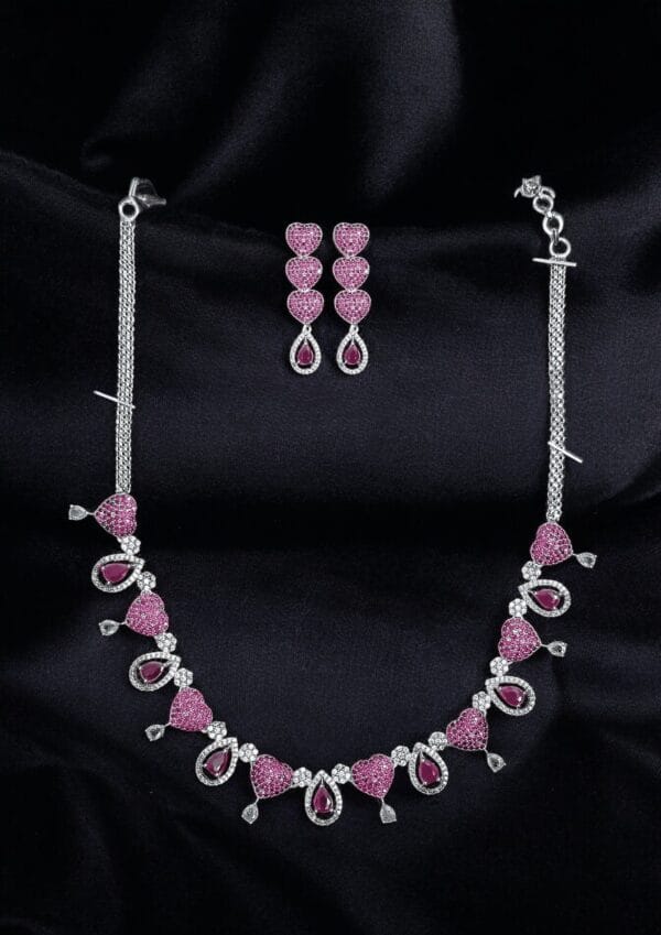 Heart Shape Necklace Set