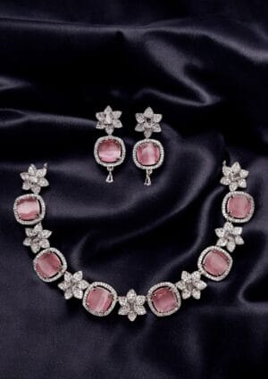 Pink Pretty Necklace Set