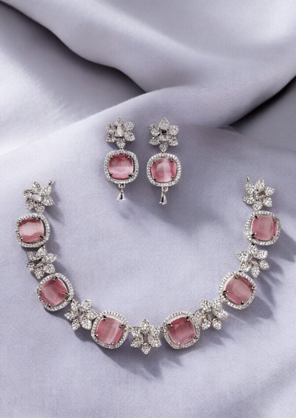 Pink Pretty Necklace Set