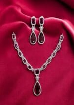 Red Rose Harmony Necklace Set